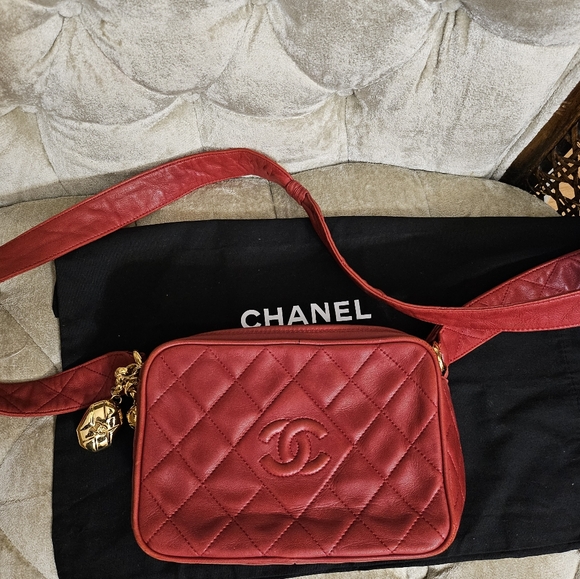 (SOLD)Rare Authentic Vintage Chanel red camera bag with charms. - Picture 12 of 16